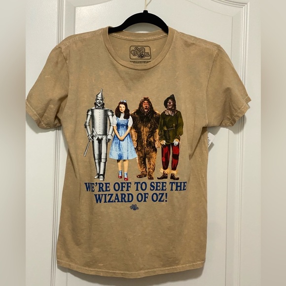 Wizard of Oz SS Tee SZ XS NWT - Picture 1 of 3